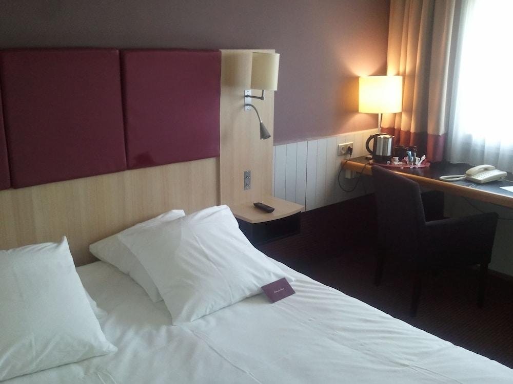Mercure Strasbourg Aeroport Ostwald Buitenkant foto