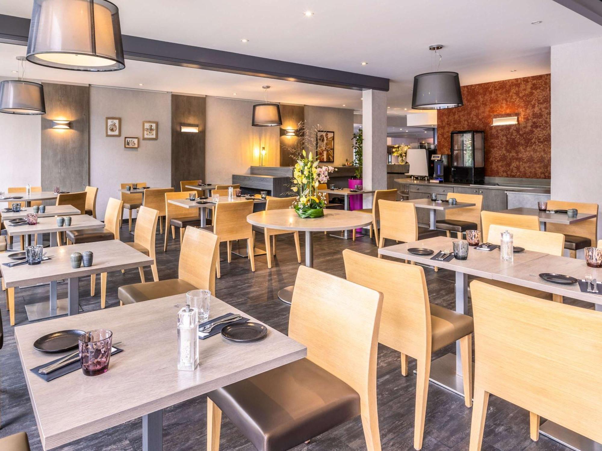 Mercure Strasbourg Aeroport Ostwald Buitenkant foto